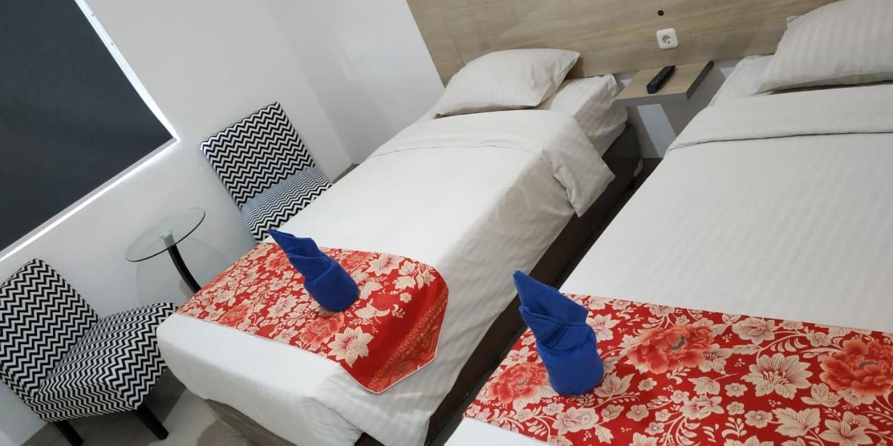 Mel'S Inn Μανάντο Εξωτερικό φωτογραφία